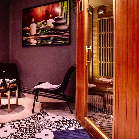 La Privee - Maison Privative & Sauna *